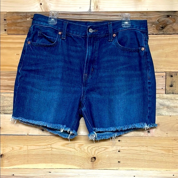 Old Navy size 10 High-rise Dark Wash Blue Jean 5” Shorts Classic Cut-Off Style - Picture 1 of 11
